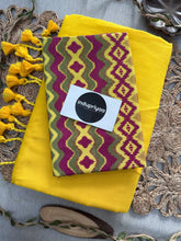 Yellow Handloom Cotton Saree With Zig Zag Print Blouse